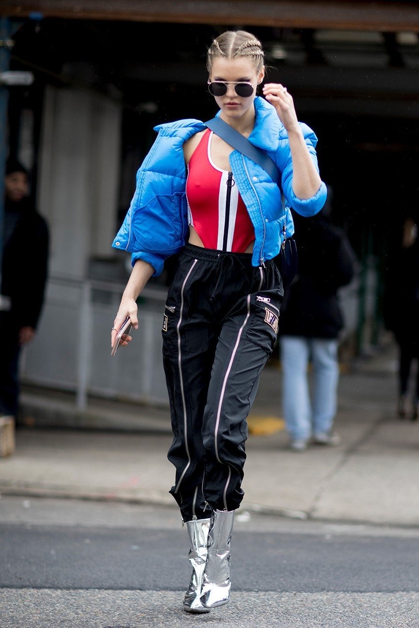 Τα NYFW street style looks που δε θα σταματάτε να χαζεύετε - Φωτογραφία 21