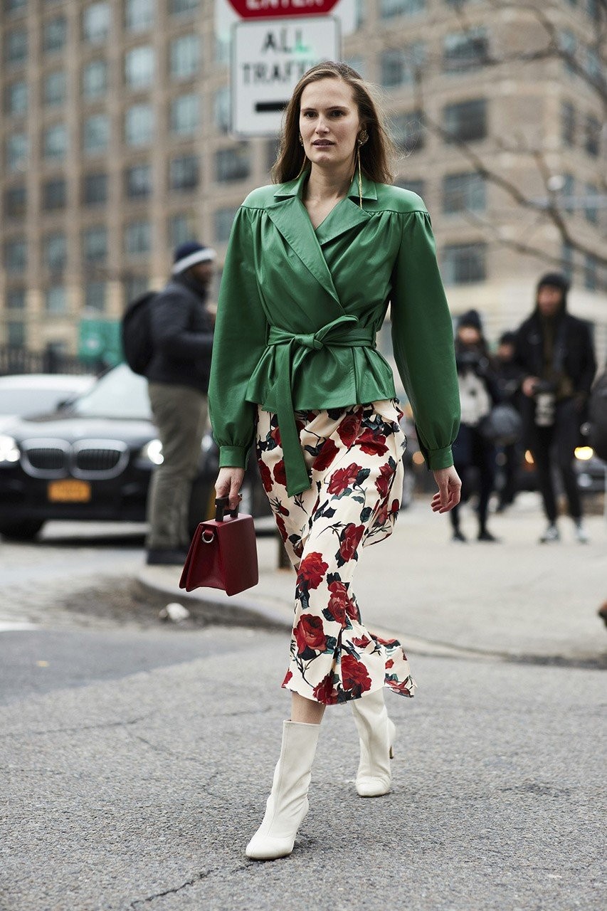 Τα NYFW street style looks που δε θα σταματάτε να χαζεύετε - Φωτογραφία 35