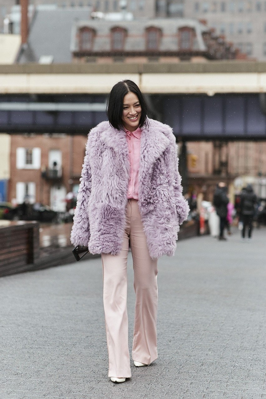 Τα NYFW street style looks που δε θα σταματάτε να χαζεύετε - Φωτογραφία 40