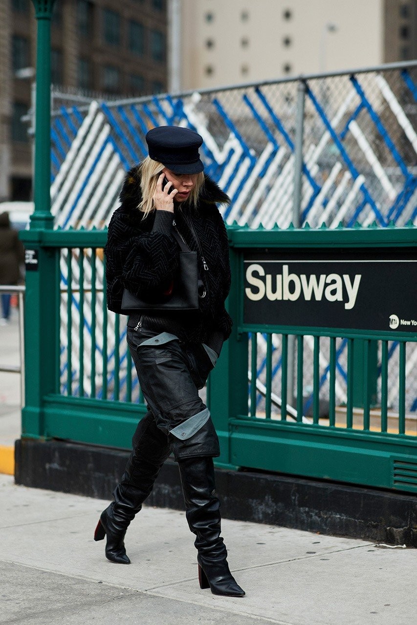 Τα NYFW street style looks που δε θα σταματάτε να χαζεύετε - Φωτογραφία 44