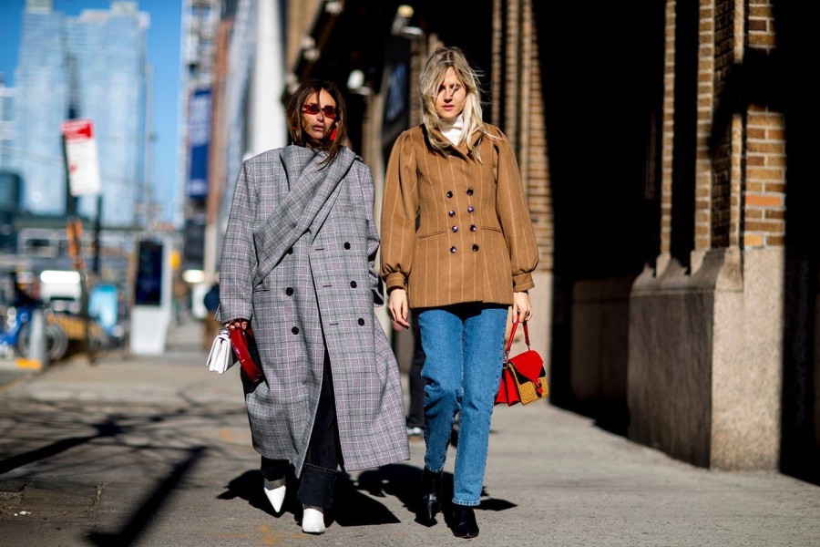 Τα NYFW street style looks που δε θα σταματάτε να χαζεύετε - Φωτογραφία 47