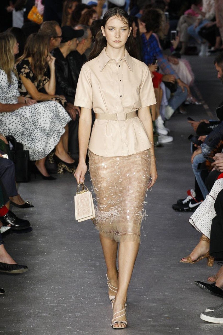 Γιατί να προτιμήσετε την pencil φούστα τη φετινή άνοιξη- Φωτογραφία 10