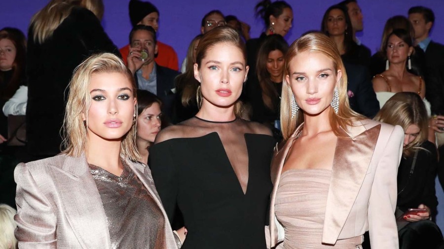 Hailey Baldwin, Doutzen Kroes, Rosie Huntington-Whiteley