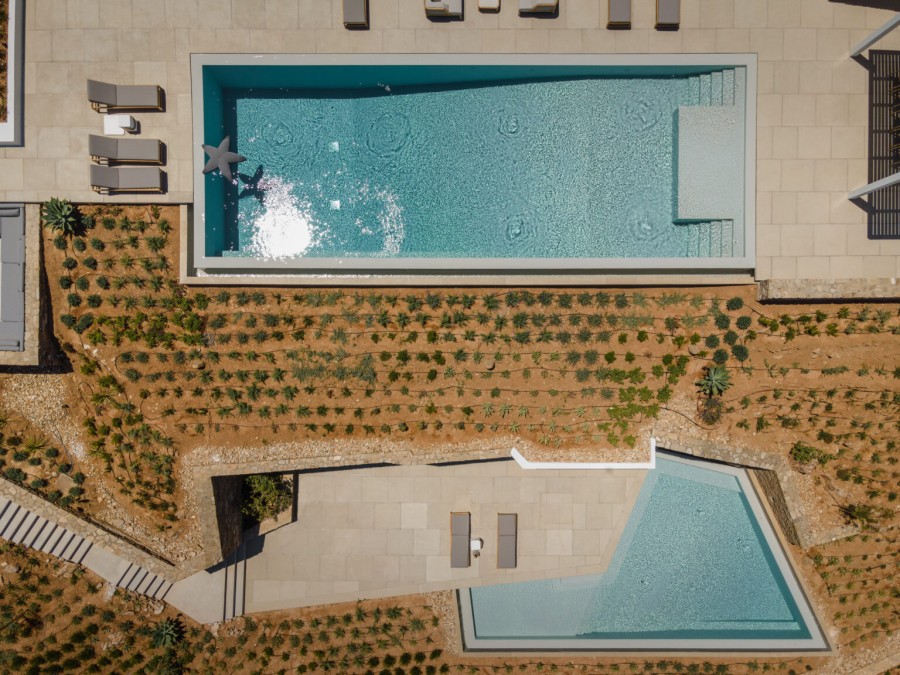 Αυτή η υπόσκαφη κατοικία στην Αντίπαρο μας βάζει κι επίσημα σε καλοκαιρινό mood- Φωτογραφία 5