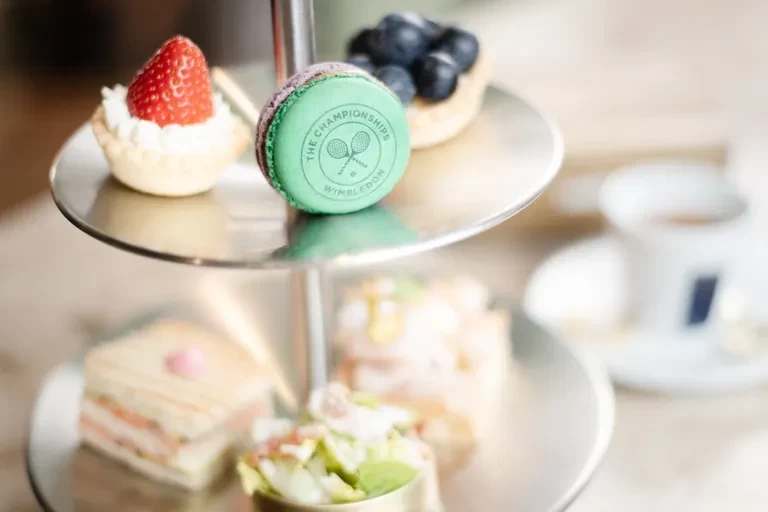 Moët in Paris by Alléno: Ένα πολύχρωμο pop-up εστιατόριο στην Πόλη του Φωτός που αλλάζει τα δεδομένα του fine dining- Φωτογραφία 5