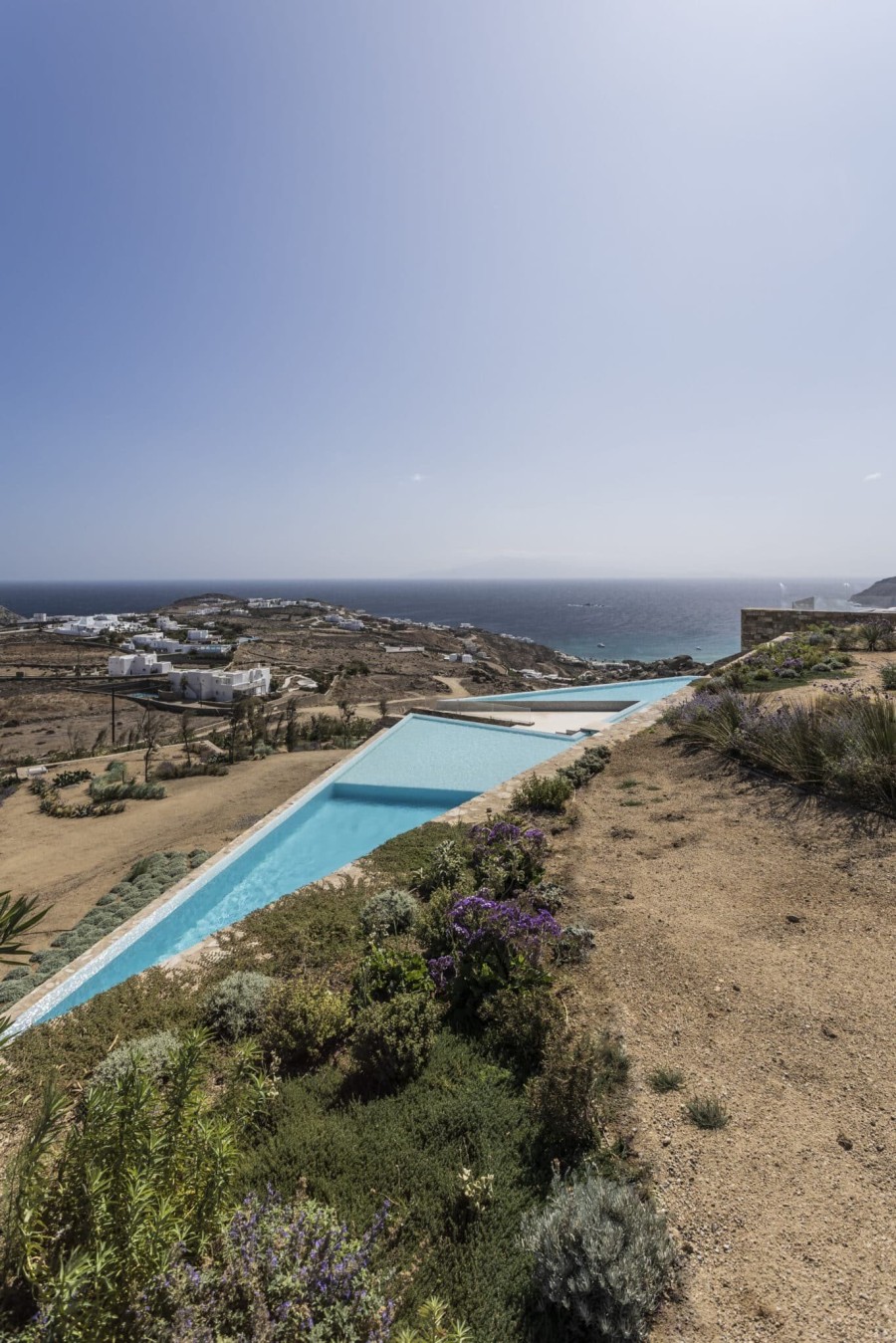 Μια εντυπωσιακή βίλα στη Μύκονο συνδυάζει αριστουργηματικά παράδοση και σύγχρονη τεχνολογία  - Φωτογραφία 5