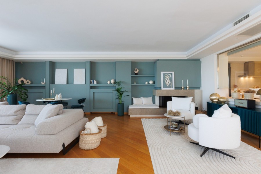 Ένα διαμέρισμα στα Κάστρα απέκτησε χρώμα και ανακαινίστηκε με τρόπο υποδειγματικό - Φωτογραφία 1