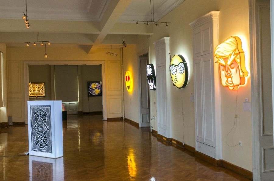 Η πρώτη προσωπική έκθεση της Έμιλυ Βαφειά για καλό σκοπό - Φωτογραφία 11