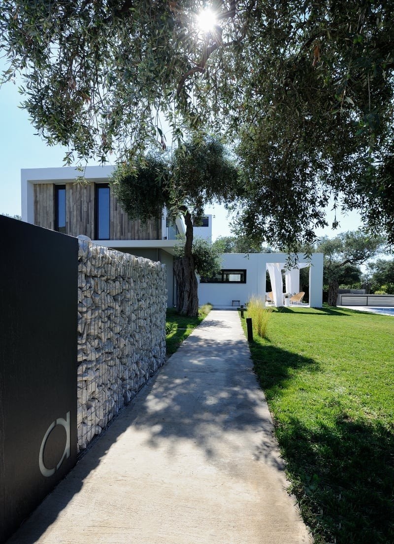 Η ιδανική εξοχική κατοικία βρίσκεται σ' έναν αιωνόβιο ελαιώνα στη Θάσο- Φωτογραφία 11