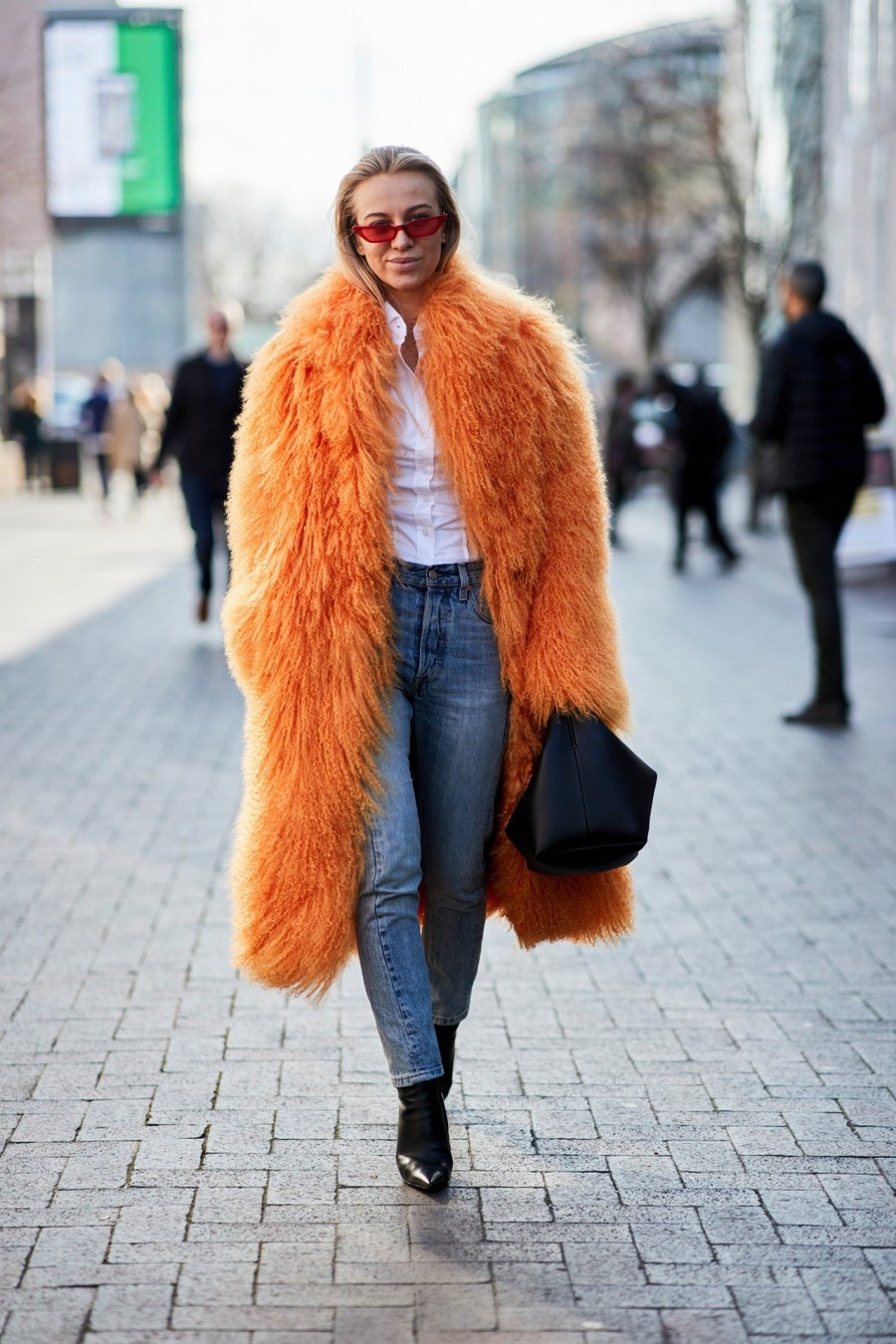 Οι street style εμφανίσεις από το LFW που θα θέλετε να αντιγράψετε - Φωτογραφία 38