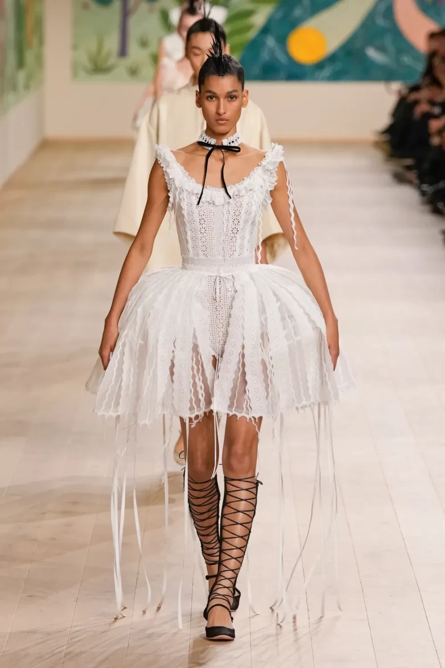  H νέα Haute Couture SS25 συλλογή του Dior ήταν αφιερωμένη στην μετάβαση από την παιδική ηλικία προς την ενηλικίωση- Φωτογραφία 13