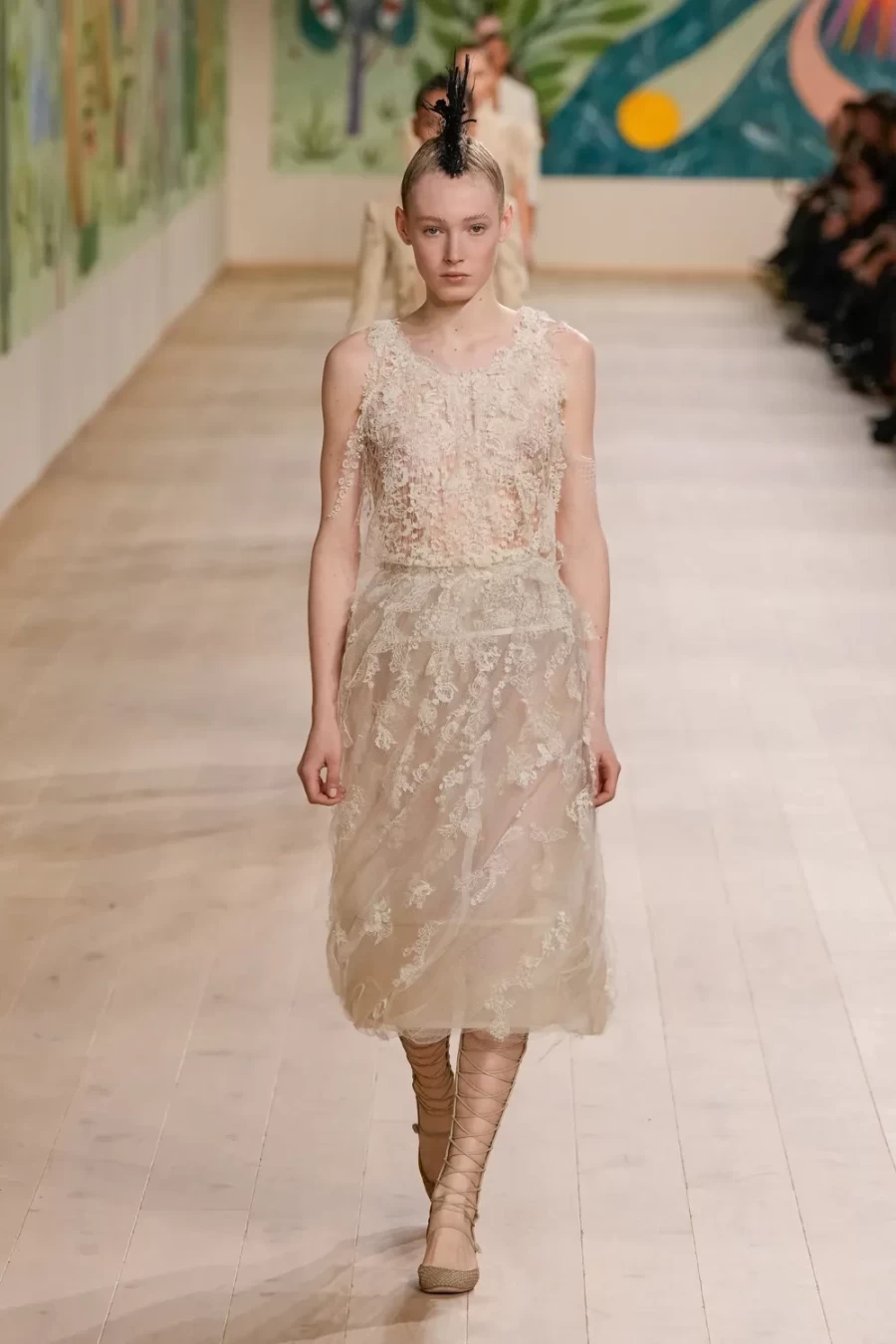  H νέα Haute Couture SS25 συλλογή του Dior ήταν αφιερωμένη στην μετάβαση από την παιδική ηλικία προς την ενηλικίωση- Φωτογραφία 19