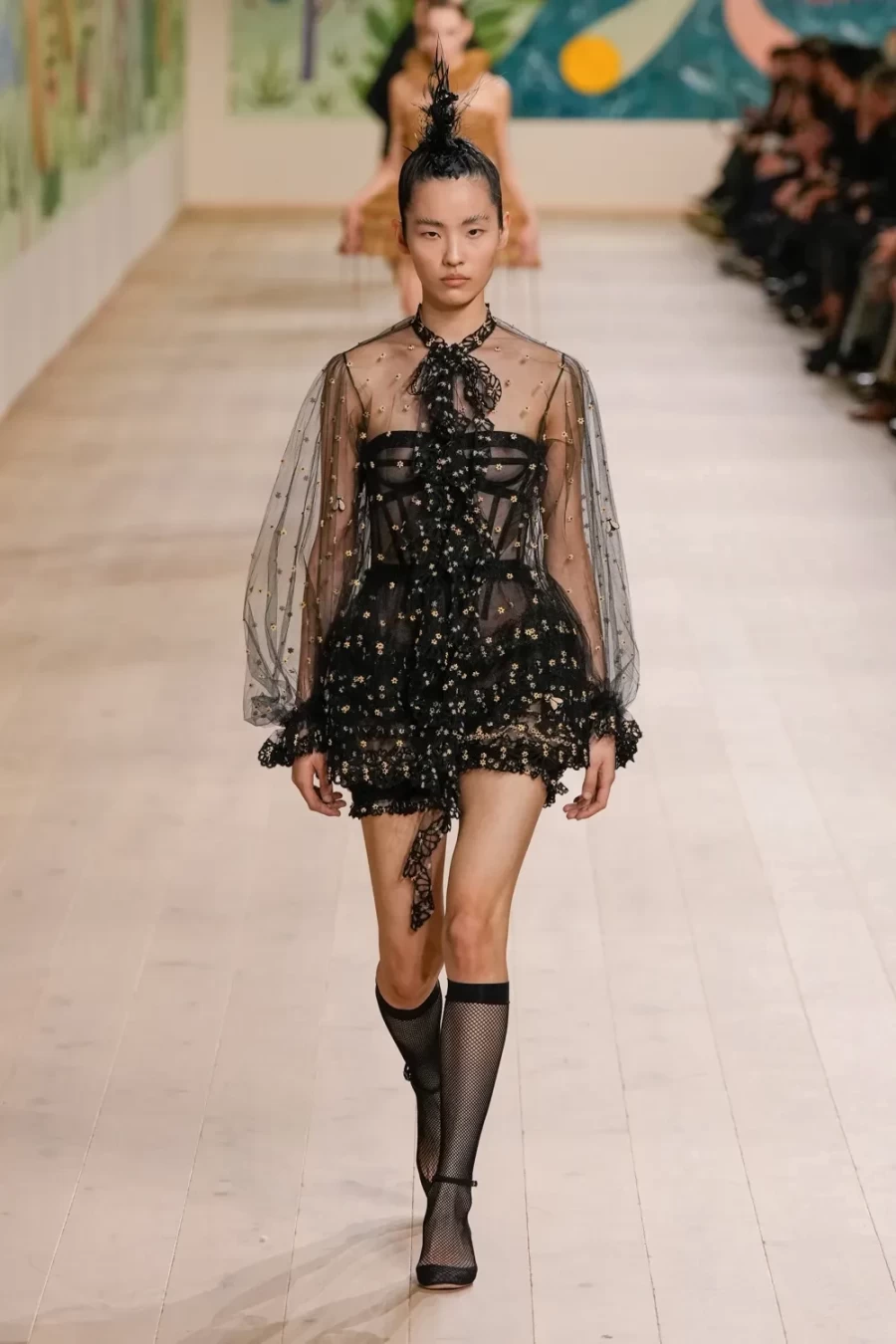  H νέα Haute Couture SS25 συλλογή του Dior ήταν αφιερωμένη στην μετάβαση από την παιδική ηλικία προς την ενηλικίωση- Φωτογραφία 26