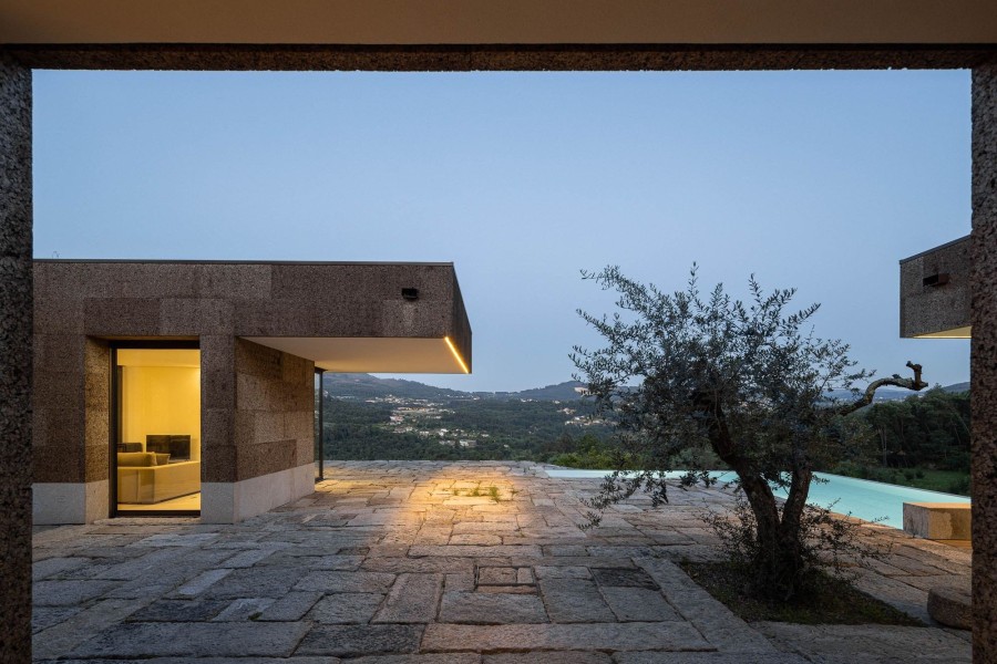 Μια κατοικία χτισμένη στην πλαγιά ενός λόφου της Πορτογαλίας είναι υπόδειγμα βιωσιμότητας- Φωτογραφία 6