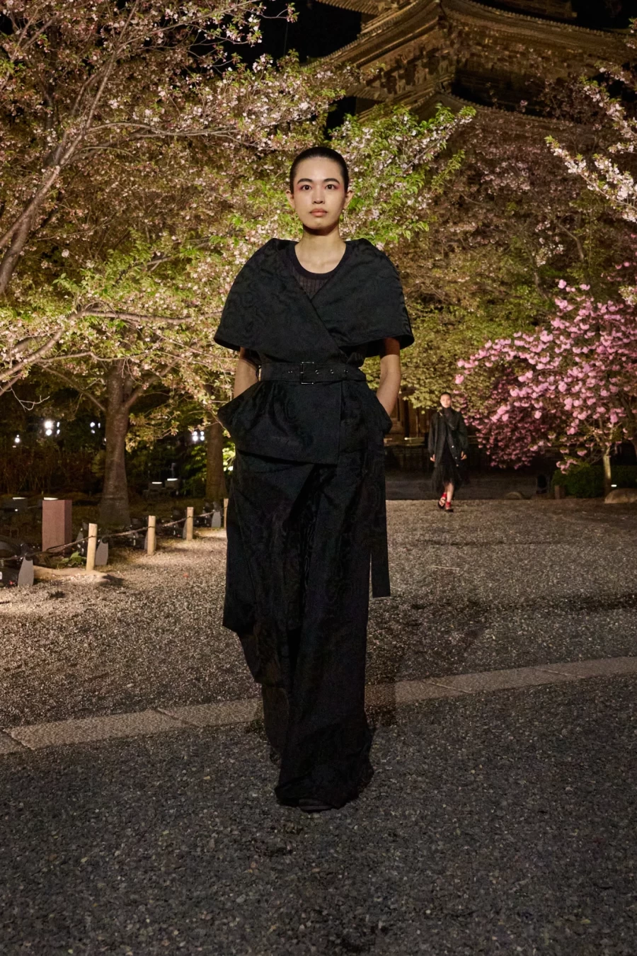 Fall 2025: Ο Dior παρουσίασε τη νέα του συλλογή στην Ιαπωνία σε ένα ανεπανάληπτο σκηνικό - Φωτογραφία 2