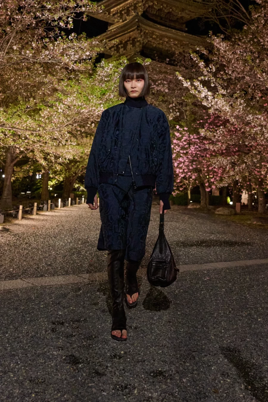 Fall 2025: Ο Dior παρουσίασε τη νέα του συλλογή στην Ιαπωνία σε ένα ανεπανάληπτο σκηνικό - Φωτογραφία 8