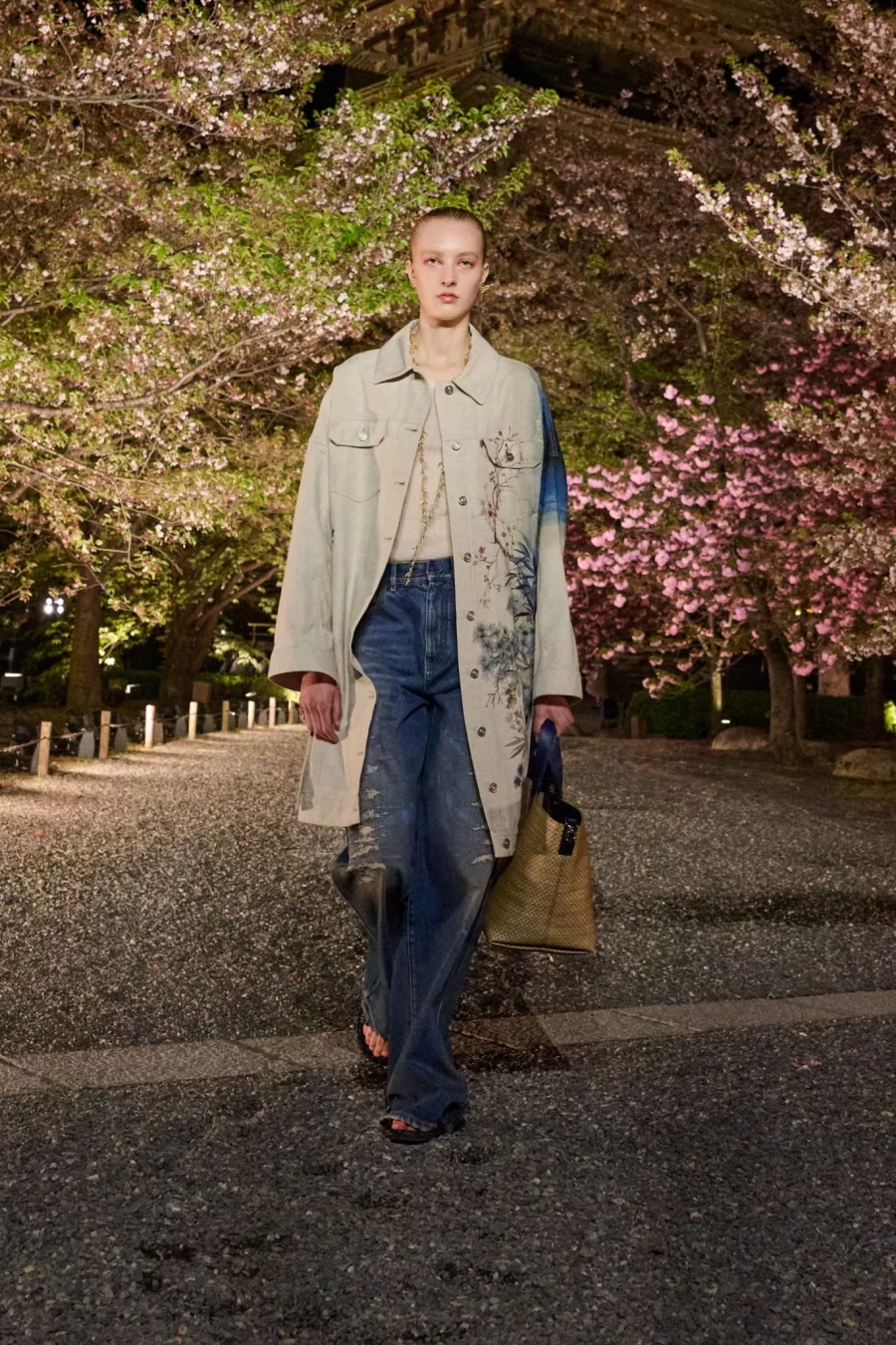 Fall 2025: Ο Dior παρουσίασε τη νέα του συλλογή στην Ιαπωνία σε ένα ανεπανάληπτο σκηνικό - Φωτογραφία 9