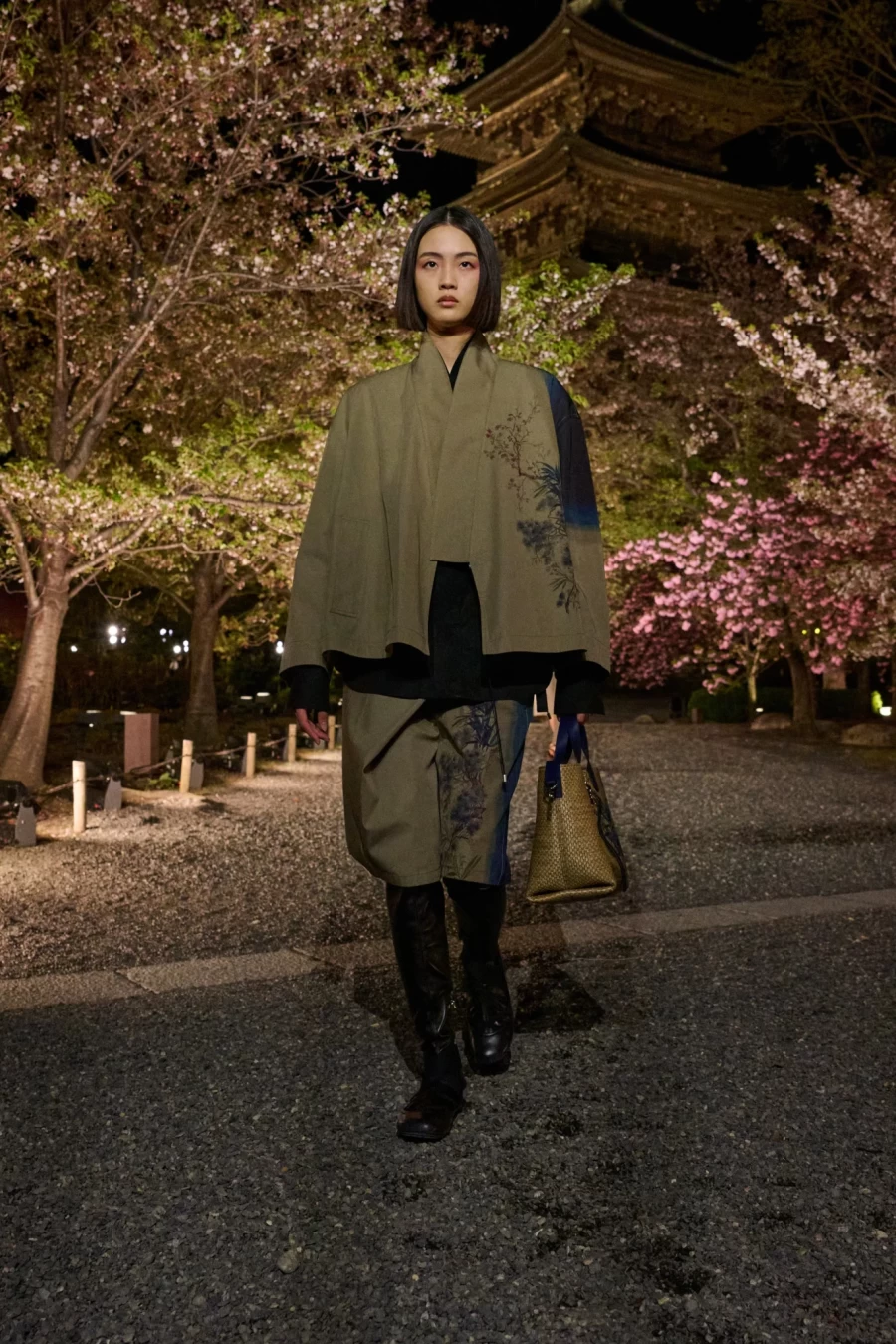 Fall 2025: Ο Dior παρουσίασε τη νέα του συλλογή στην Ιαπωνία σε ένα ανεπανάληπτο σκηνικό - Φωτογραφία 30