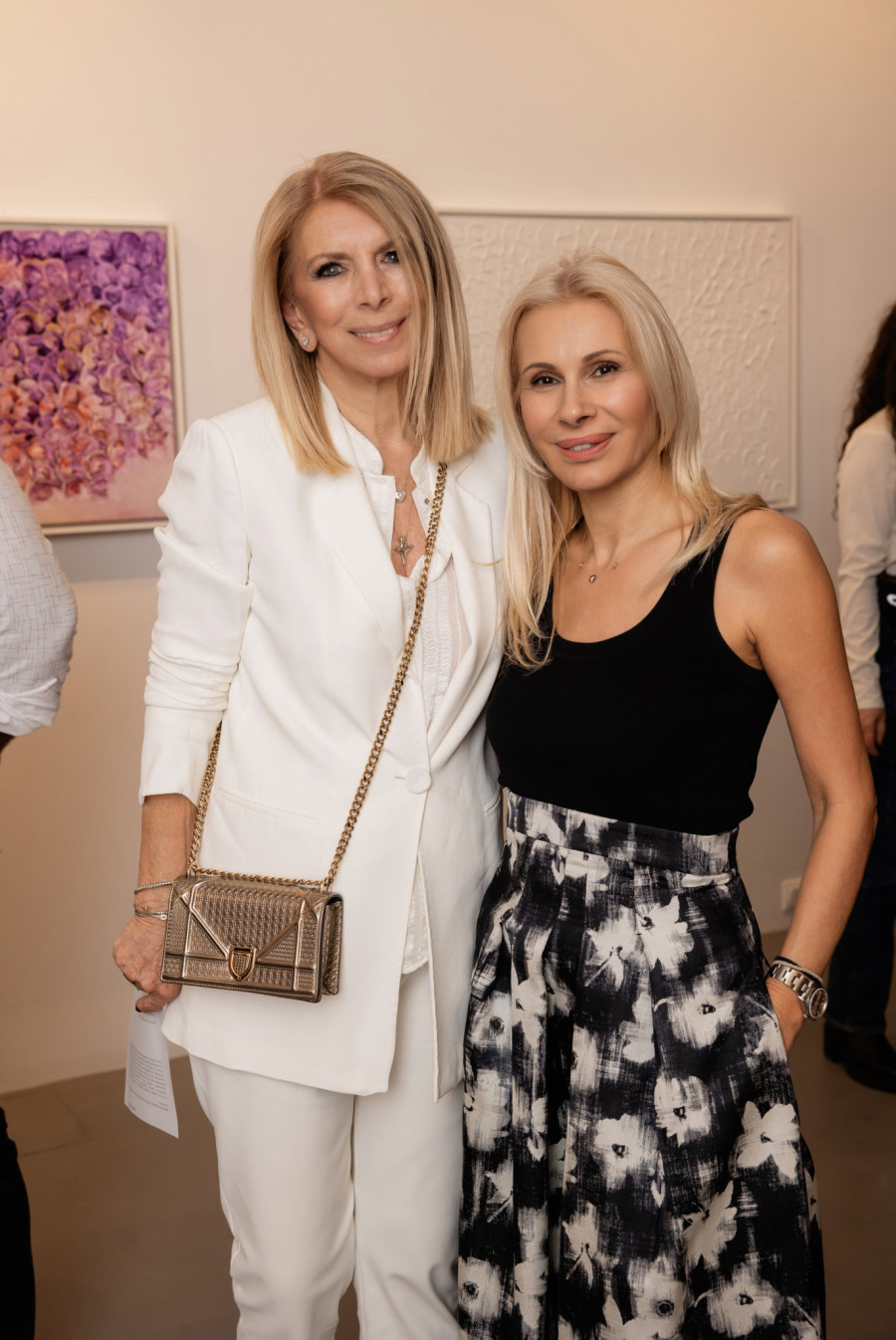 Florilegium: Η νέα έκθεση της  Στέλλας Βουλγαράκη «άνθισε» στη Roma Gallery της Αθήνας - Φωτογραφία 4