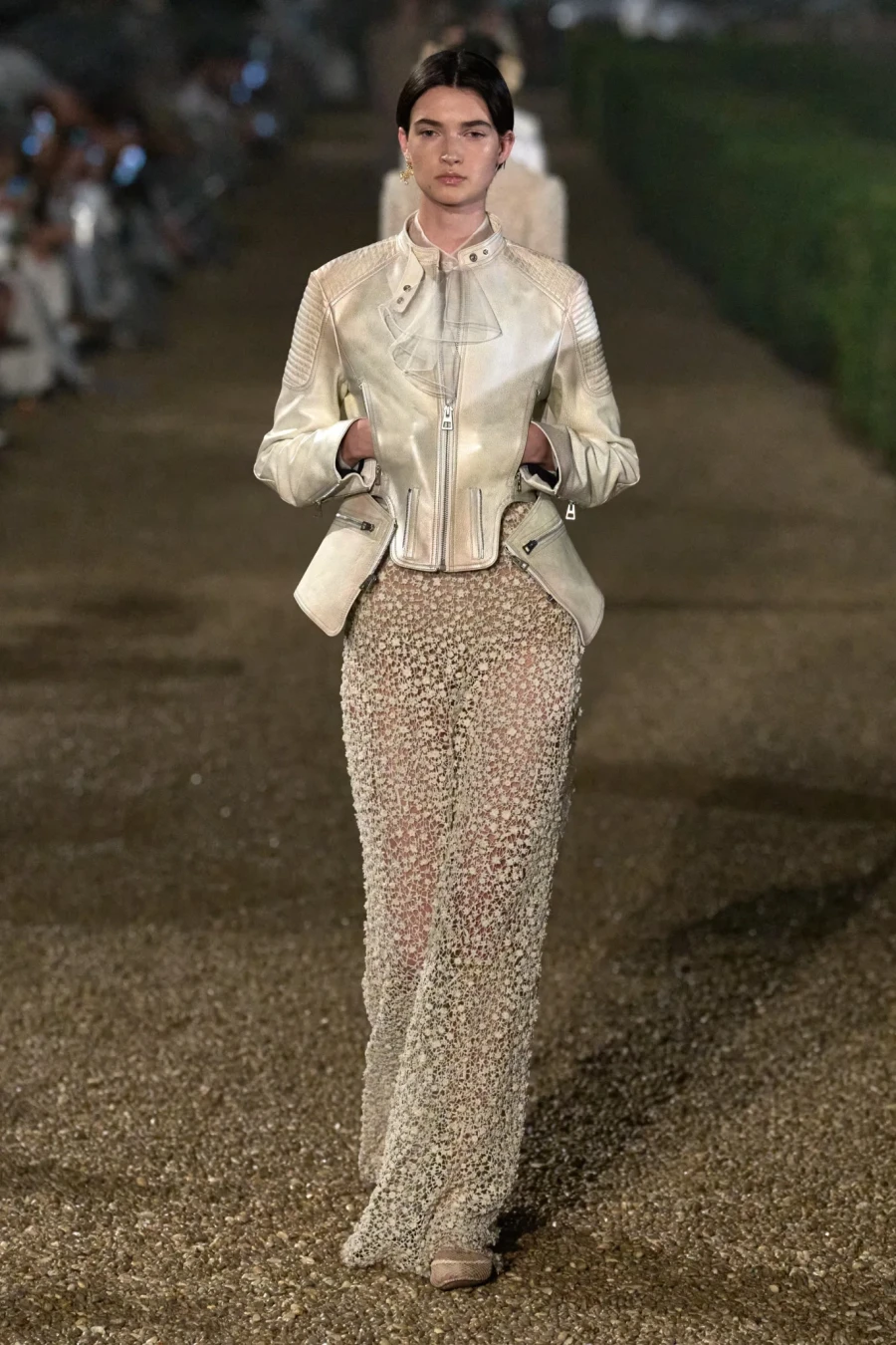 Dior Cruise 2026: Η Maria Grazia Chiuri παρουσίασε στη Ρώμη μια συλλογή-ωδή στις ρίζες της και στην ιταλική Αναγέννηση- Φωτογραφία 1