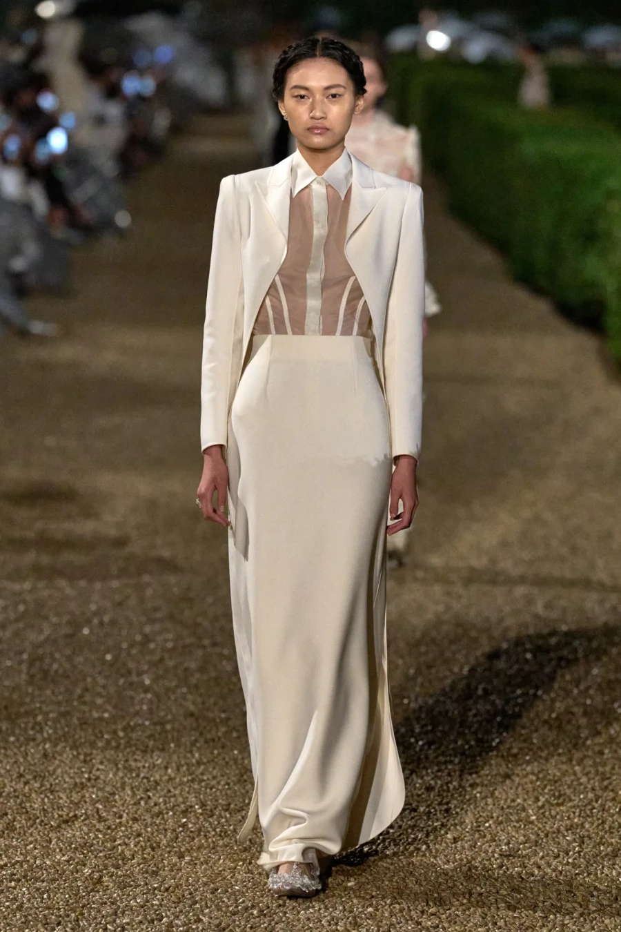 Dior Cruise 2026: Η Maria Grazia Chiuri παρουσίασε στη Ρώμη μια συλλογή-ωδή στις ρίζες της και στην ιταλική Αναγέννηση- Φωτογραφία 14