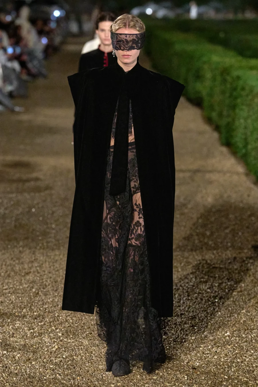 Dior Cruise 2026: Η Maria Grazia Chiuri παρουσίασε στη Ρώμη μια συλλογή-ωδή στις ρίζες της και στην ιταλική Αναγέννηση- Φωτογραφία 2