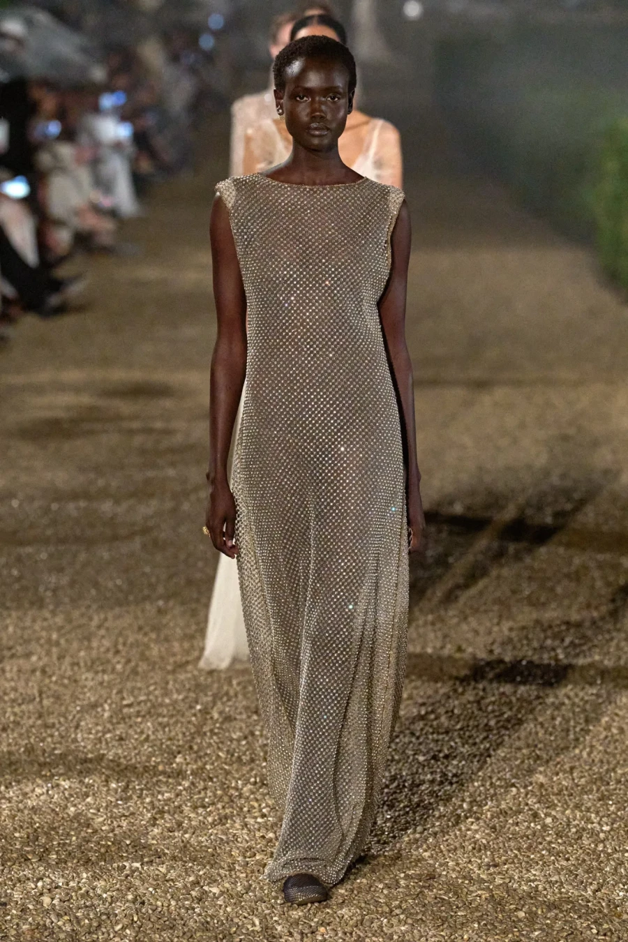 Dior Cruise 2026: Η Maria Grazia Chiuri παρουσίασε στη Ρώμη μια συλλογή-ωδή στις ρίζες της και στην ιταλική Αναγέννηση- Φωτογραφία 10