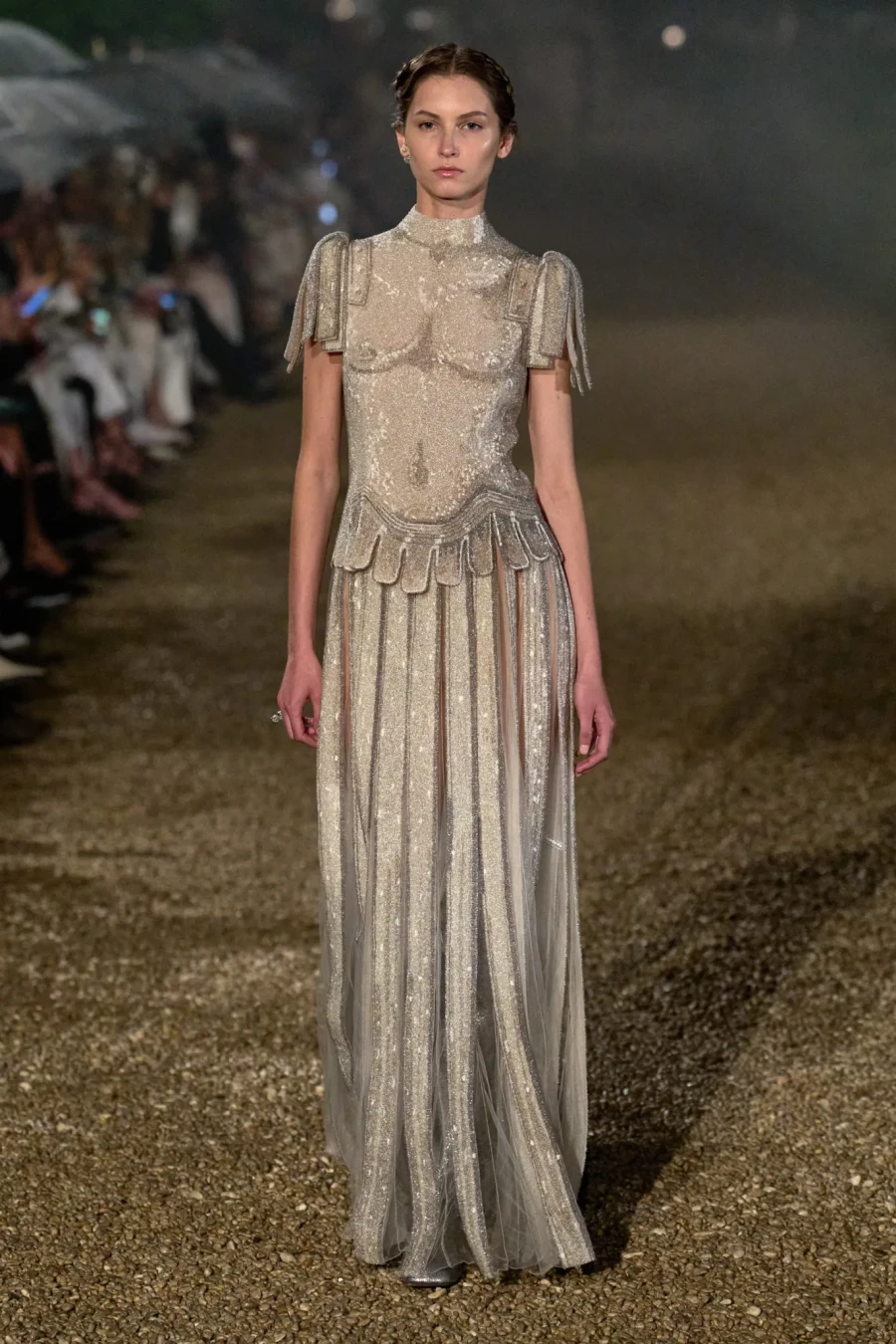 Dior Cruise 2026: Η Maria Grazia Chiuri παρουσίασε στη Ρώμη μια συλλογή-ωδή στις ρίζες της και στην ιταλική Αναγέννηση- Φωτογραφία 11