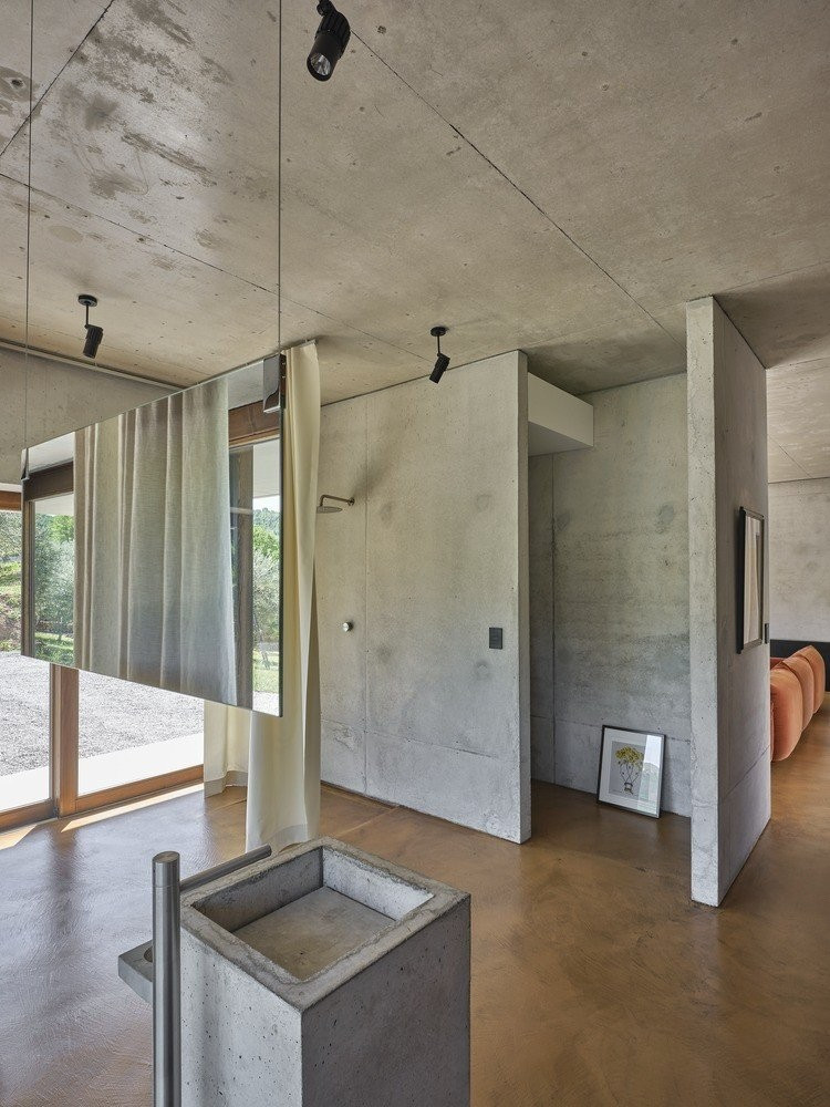 Μια πέτρινη κατοικία στην ιταλική εξοχή γίνεται η επιτομή του σύγχρονου design- Φωτογραφία 5