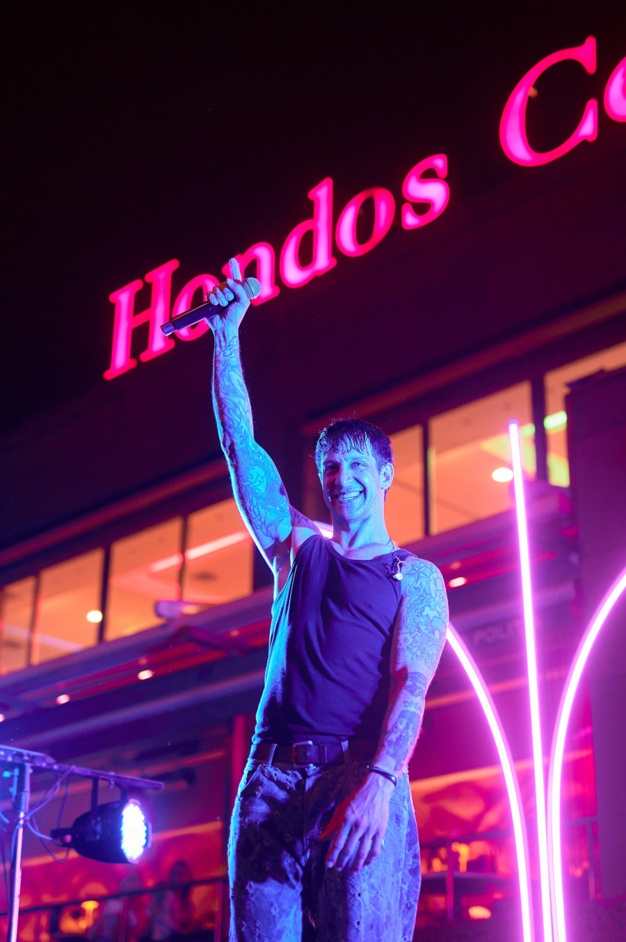 Το Pink Dot Café γιόρτασε 5 χρόνια λειτουργίας με ένα αξέχαστο party- Φωτογραφία 1