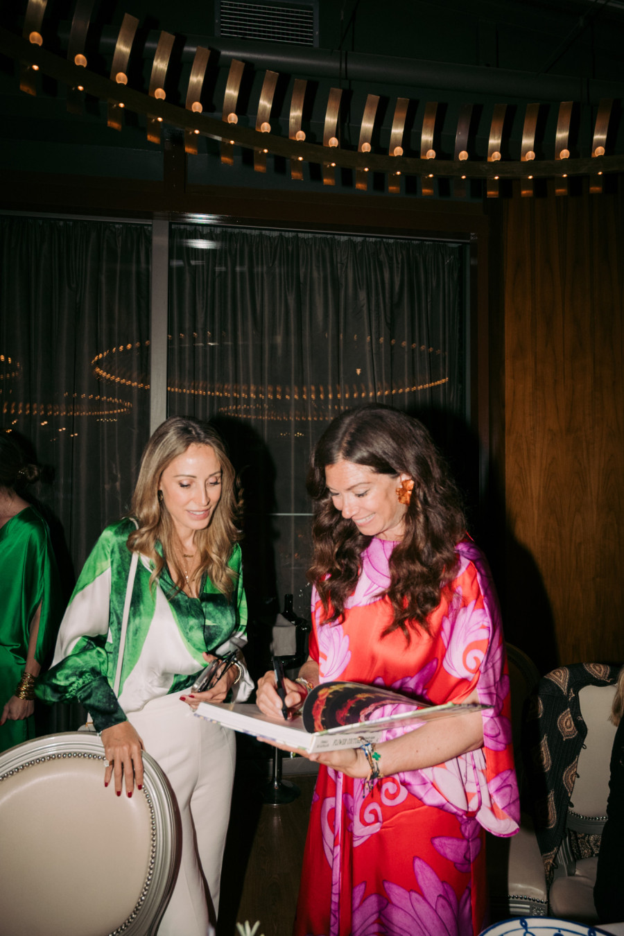 Η Θέμις Ζουγανέλη υποδέχθηκε στην Αθήνα την Cordelia de Castellane σε ένα μοναδικό dinner - ύμνο στο art de la table με φόντο την φωτισμένη Ακρόπολη- Φωτογραφία 8