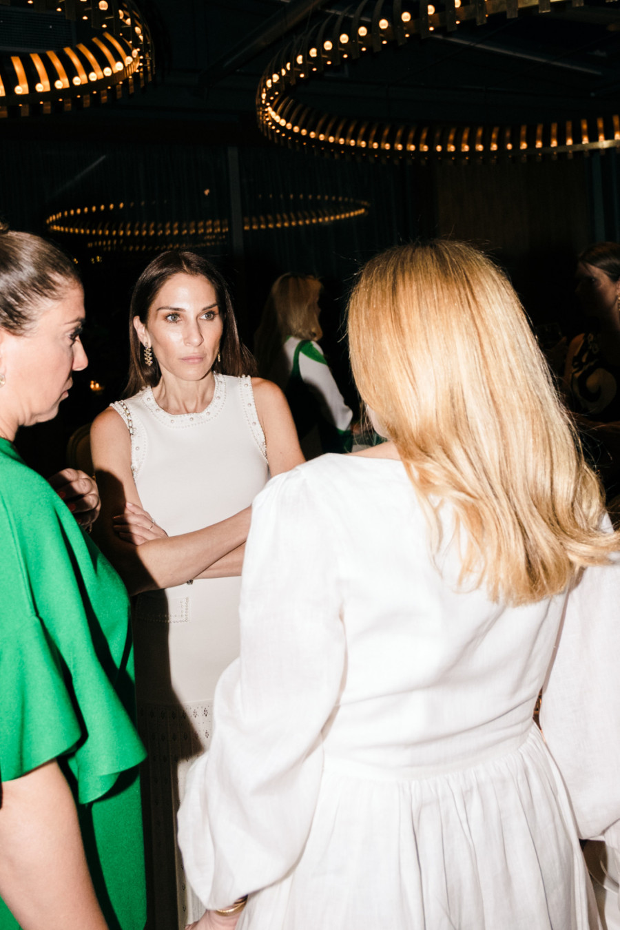 Η Θέμις Ζουγανέλη υποδέχθηκε στην Αθήνα την Cordelia de Castellane σε ένα μοναδικό dinner - ύμνο στο art de la table με φόντο την φωτισμένη Ακρόπολη- Φωτογραφία 4