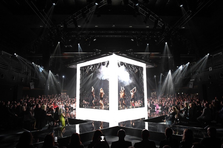 Ένα 24ωρο στη Βερόνα βιώνοντας παράλληλα μια ανεπανάληπτη εμπειρία μόδας - Φωτογραφία 8