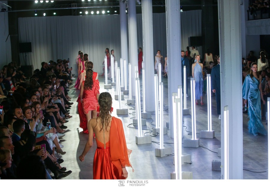 Το μεγάλο φινάλε και οι καλεσμένοι που ξεχώρισαν στην Εβδομάδα Μόδας- Φωτογραφία 35