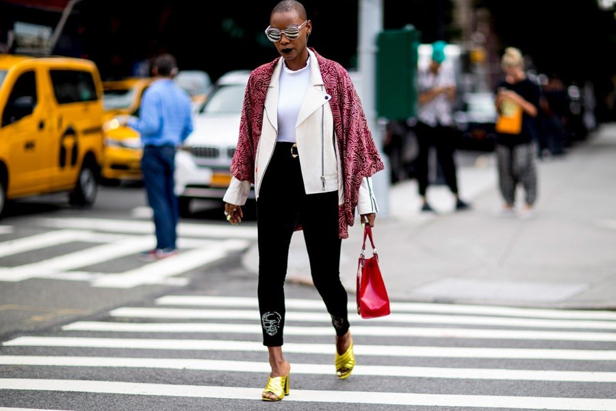 Δείτε πώς θα φορέσετε τα hot παπούτσια της άνοιξης- Φωτογραφία 4