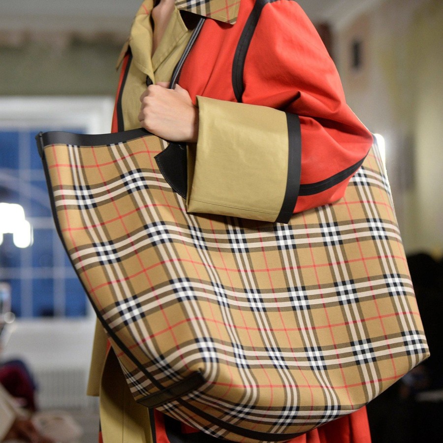 Αυτές είναι οι τσάντες που πρέπει όλες να αποκτήσετε - Φωτογραφία 4