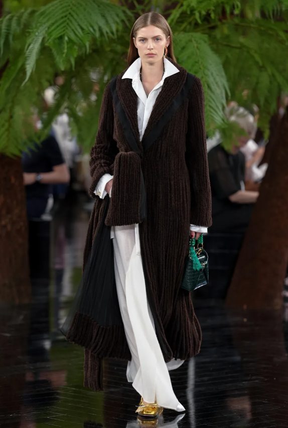 Ο κήπος του Anderson ανθίζει ξανά: Dior Haute Couture Fall/Winter '26- Φωτογραφία 6