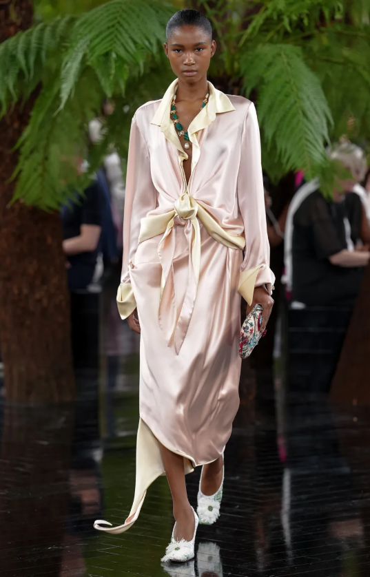 Ο κήπος του Anderson ανθίζει ξανά: Dior Haute Couture Fall/Winter '26- Φωτογραφία 13