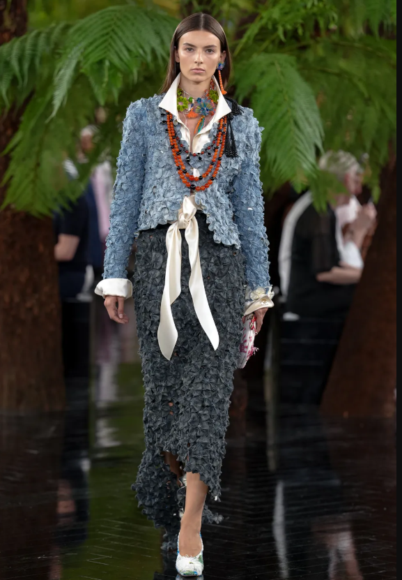 Ο κήπος του Anderson ανθίζει ξανά: Dior Haute Couture Fall/Winter '26- Φωτογραφία 15