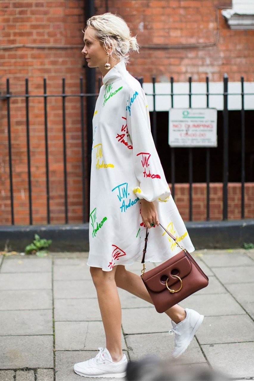 Τα office looks με αθλητικά που θέλουμε να αντιγράψουμε- Φωτογραφία 21