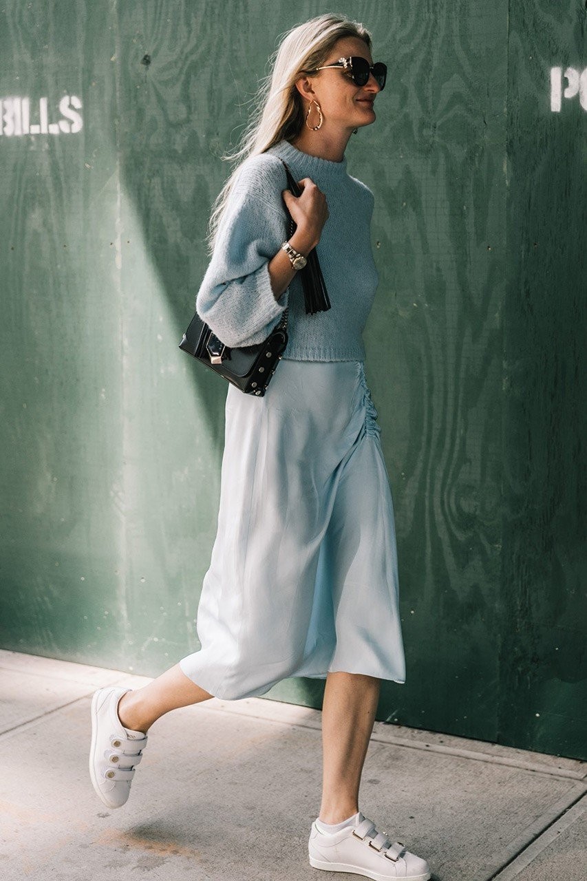 Τα office looks με αθλητικά που θέλουμε να αντιγράψουμε- Φωτογραφία 23