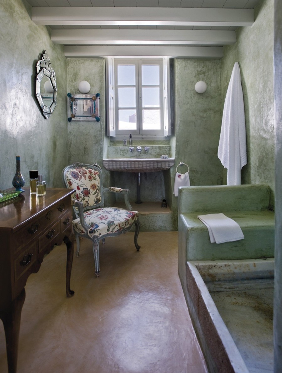 Ο επίγειος παράδεισος της Iλεάνας Μακρή στο νησί της Αποκάλυψης - Φωτογραφία 1