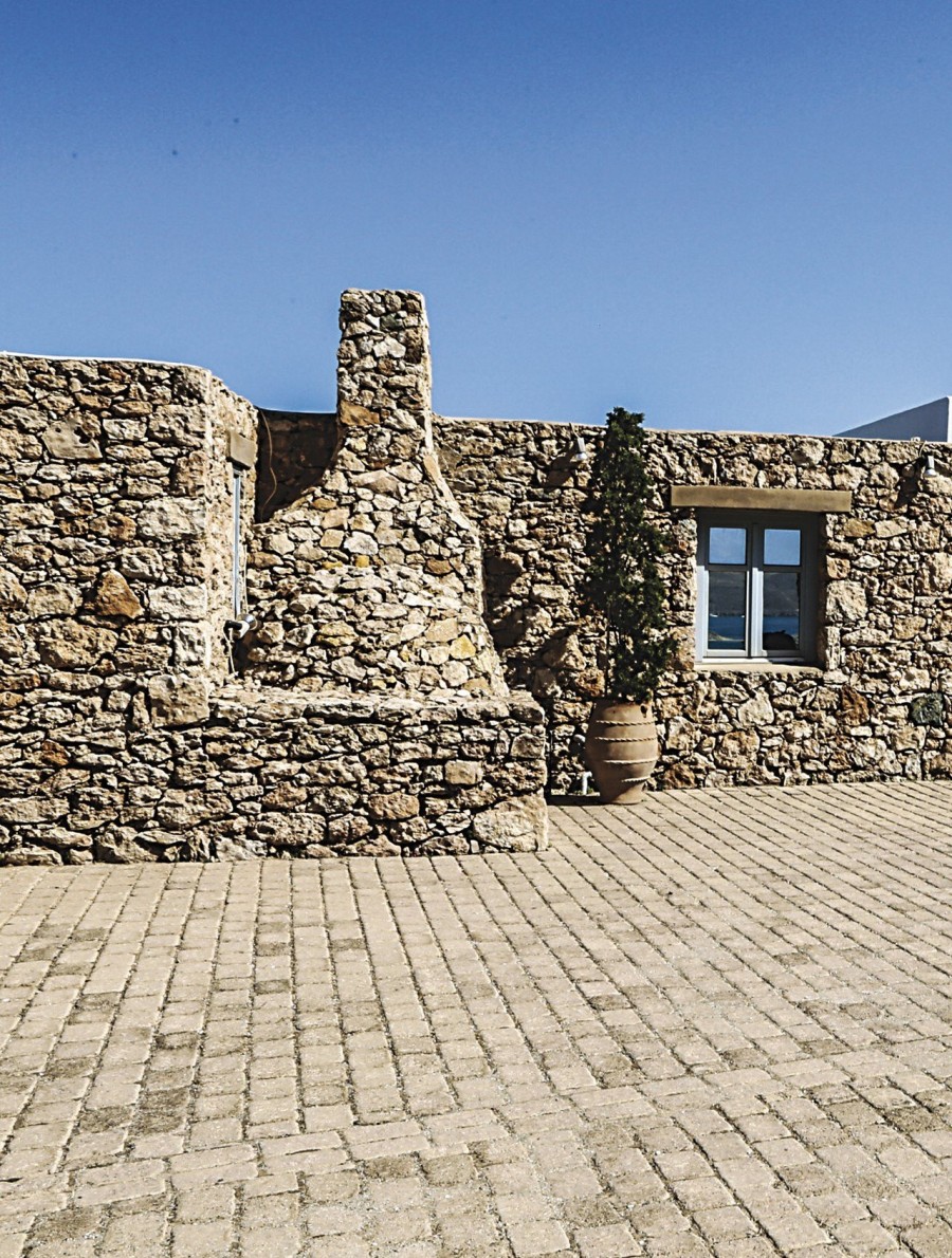 Η Έλενα Κρασοπούλου και το νησί της καρδιάς της- Φωτογραφία 1