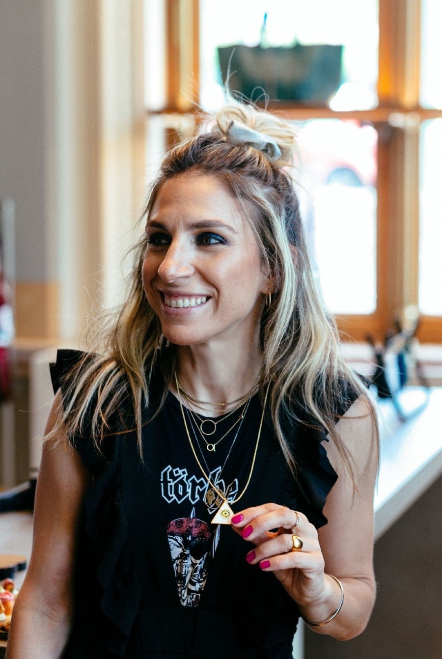 Η Zeus + Δione ενώνει τις δυνάμεις της με τη σχεδιάστρια Κατερίνα Ψωμά- Φωτογραφία 7