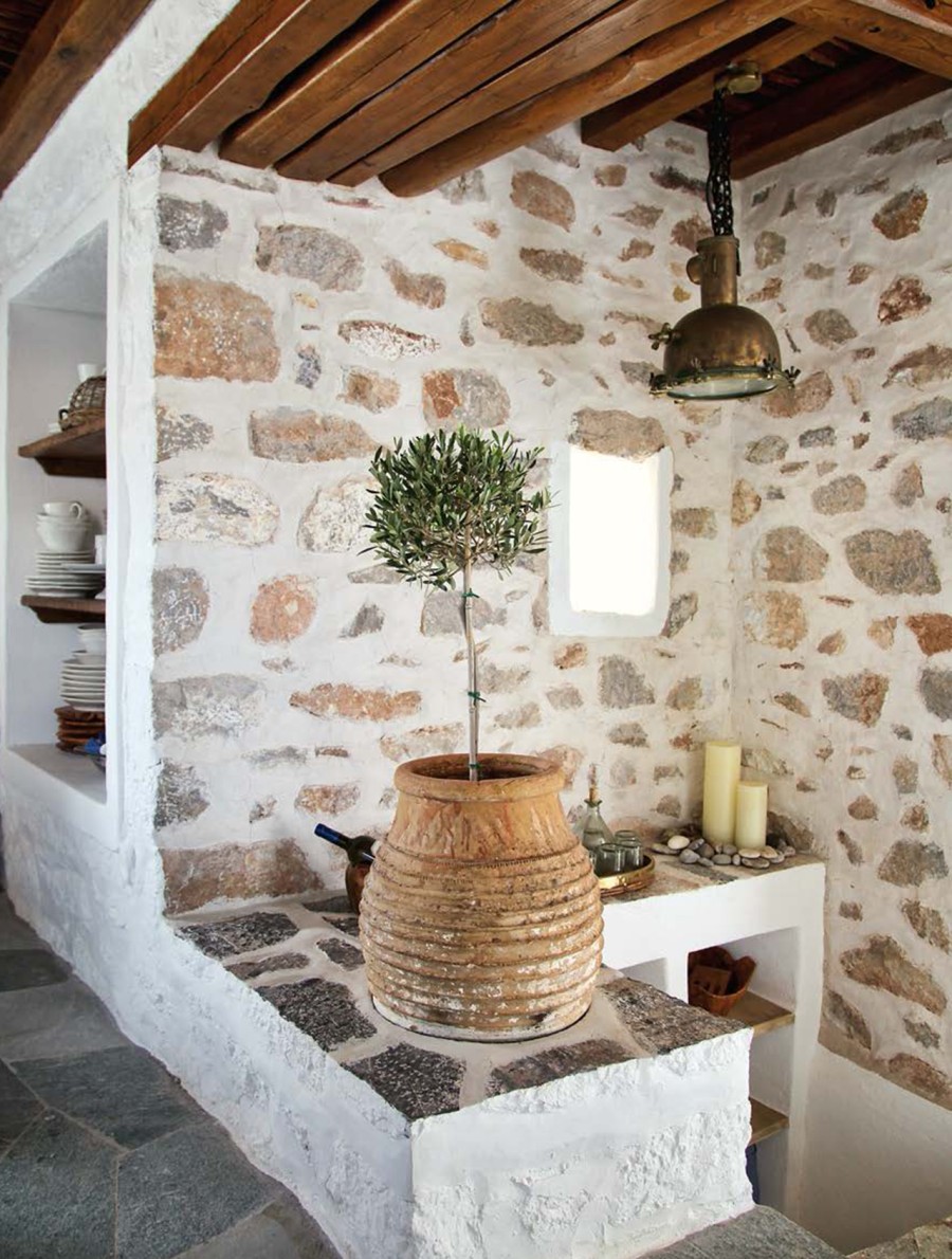 Μια υπέροχη κατοικία στην Ύδρα με μαγική θέα και μοναδική ιστορία- Φωτογραφία 1