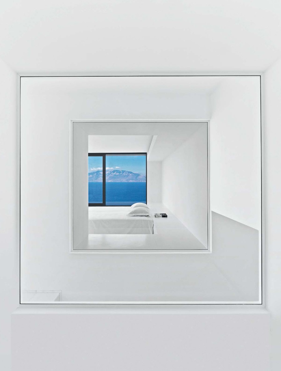 Μια κατοικία στο Ιόνιο που κυριολεκτικά κόβει την ανάσα - Φωτογραφία 2