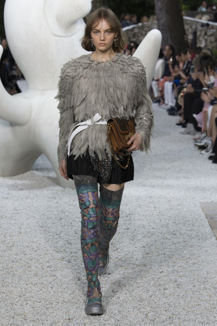 Η μόδα συνάντησε την τέχνη στο Louis Vuitton Cruise 2019 fashion show- Φωτογραφία 10