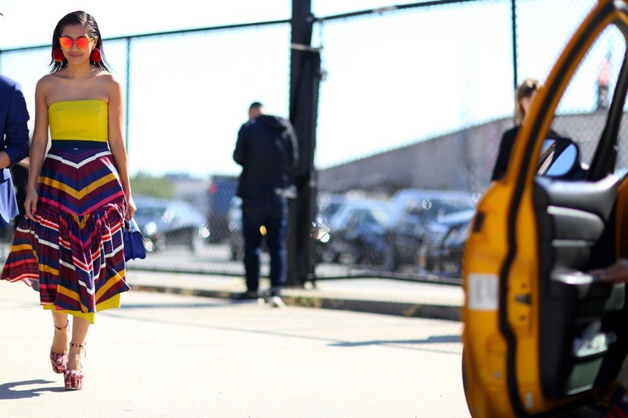 Bring on the sunshine: φωτεινά looks στα χρώματα του ήλιου- Φωτογραφία 6