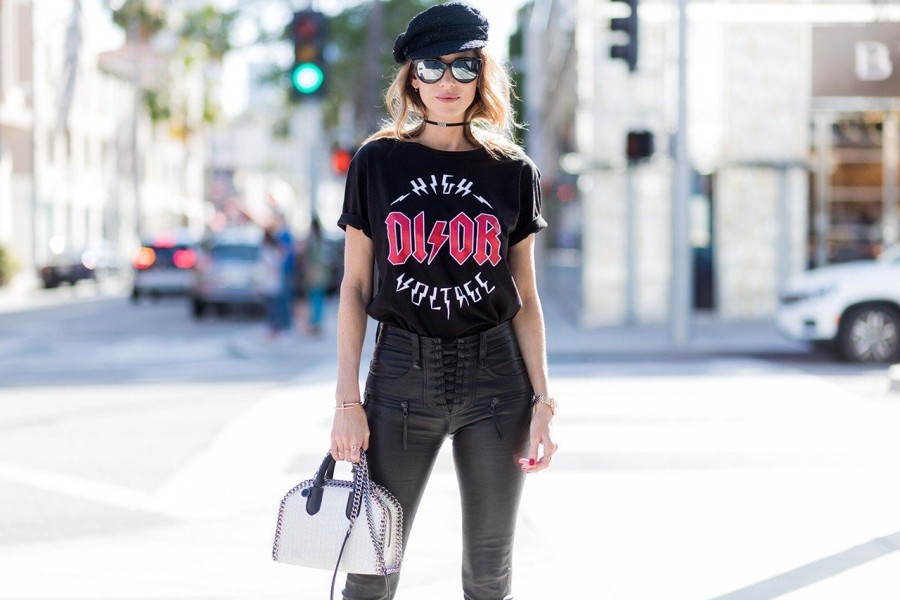 Logo trend: εκφραστείτε μέσα από τα πιο stylish t-shirts- Φωτογραφία 5