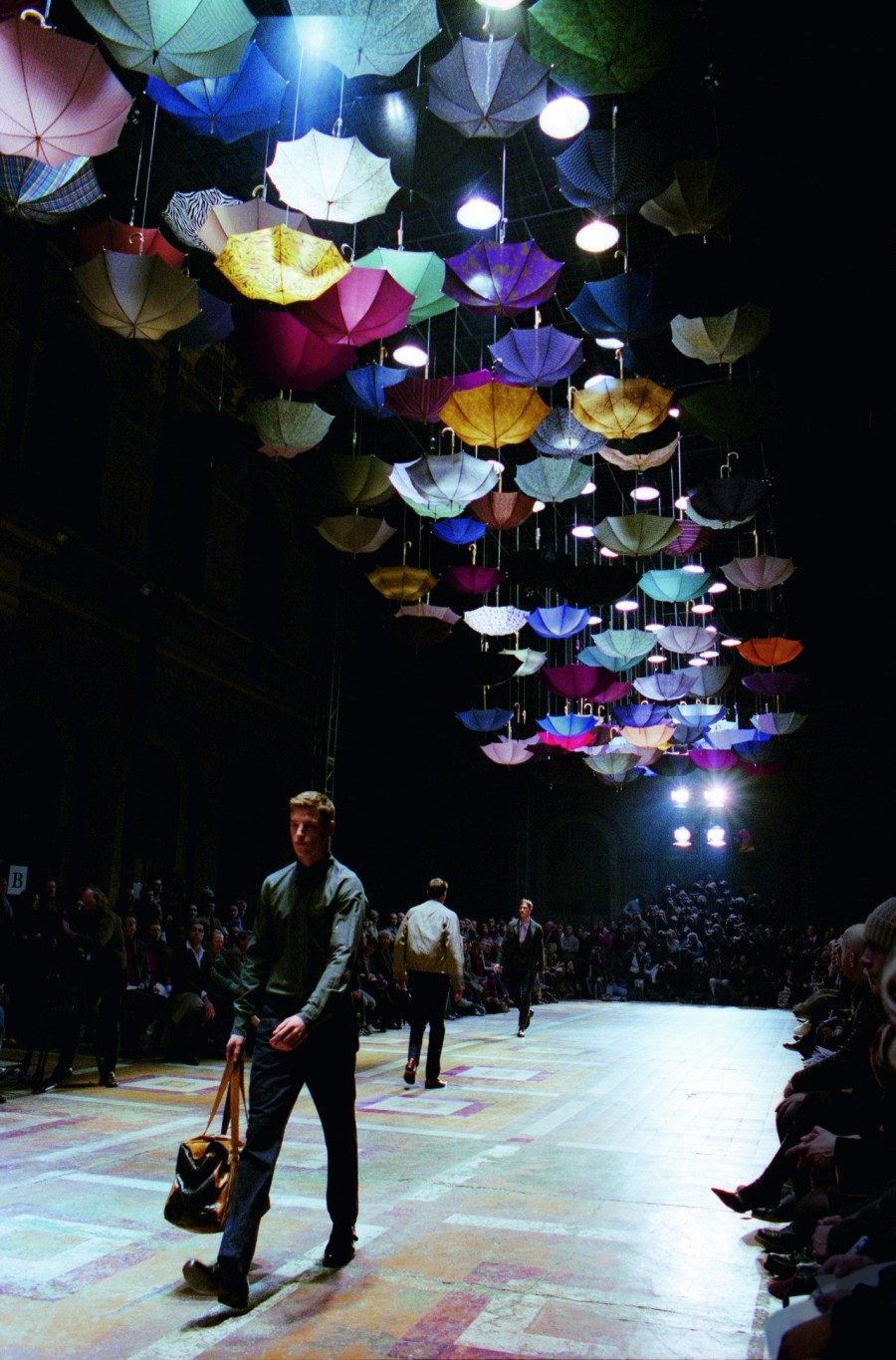 Ο σπουδαίος σχεδιαστής Dries Van Noten εμπνέει με την αισθητική του- Φωτογραφία 5